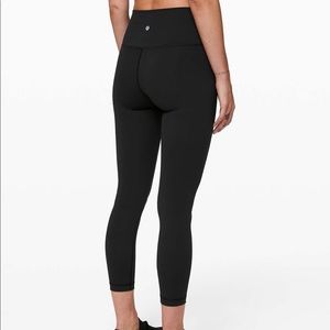 Lululemon black wunder under leggings